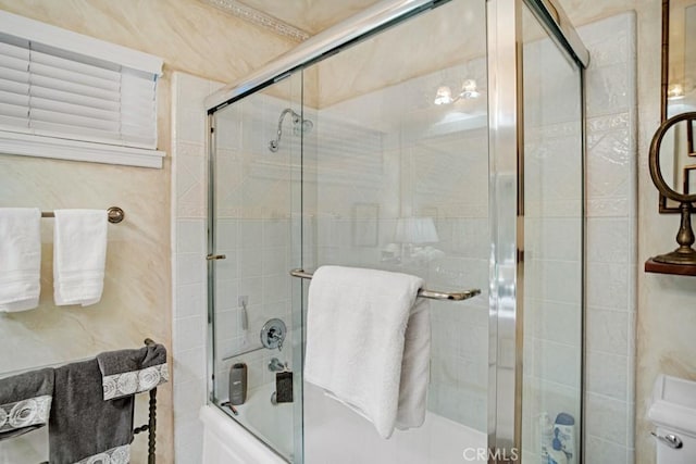 6505 Smoke Tree Ave, Oak Park, CA 91377 - bathroom with enclosed tub / shower combo