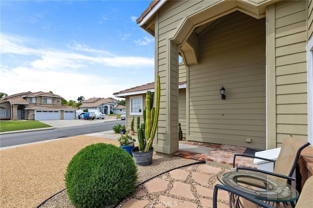 40678 Alondra Dr, Murrieta, CA 92562 - view of patio featuring a residential view