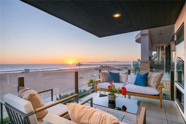 708 The Strand, Manhattan Beach, CA 90266 - balcony featuring outdoor lounge area and a water view