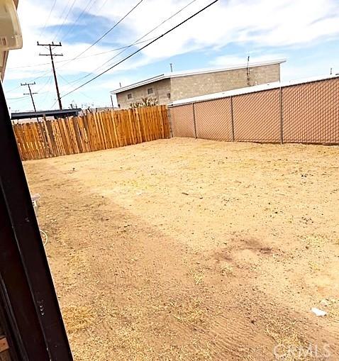 305 Higgins Rd, Barstow, CA 92311 - photo 16