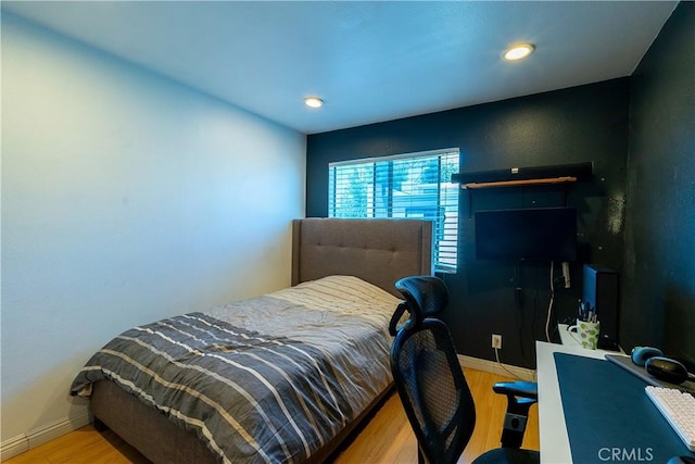 18759 Hatteras St Unit 25, Tarzana, CA 91356 - bedroom featuring light wood-style floors, baseboards, and recessed lighting