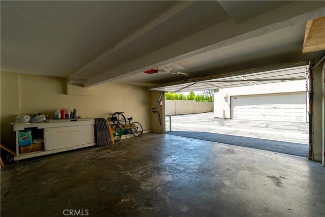 18759 Hatteras St Unit 25, Tarzana, CA 91356 - view of garage