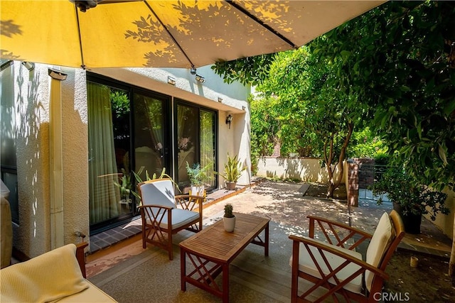 18759 Hatteras St Unit 25, Tarzana, CA 91356 - view of patio / terrace