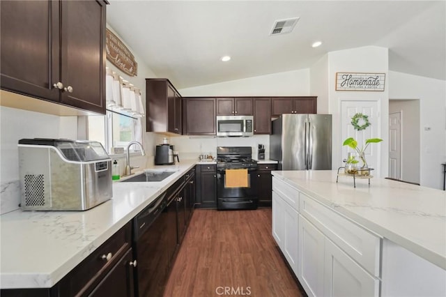 15756 Mcvay Ln, Adelanto, CA 92301 - photo 9
