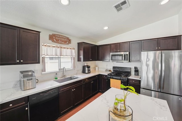 15756 Mcvay Ln, Adelanto, CA 92301 - photo 11