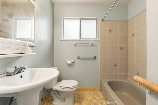 2631 San Jose St, Chico, CA 95973 - full bath featuring shower / washtub combination and tile patterned flooring