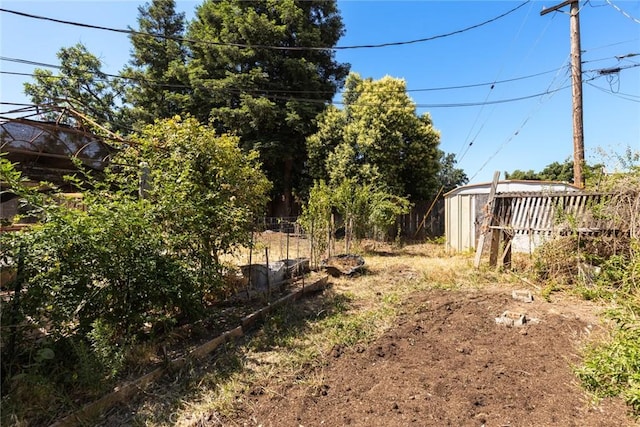 2631 San Jose St, Chico, CA 95973 - view of yard featuring a shed