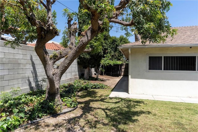 11829 Balboa Blvd, Granada Hills, CA 91344 - view of yard