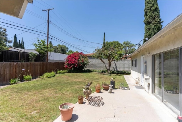 11829 Balboa Blvd, Granada Hills, CA 91344 - view of yard with a patio