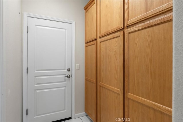 1095 Glenwood Ln, Willows, CA 95988 - doorway featuring light tile patterned flooring