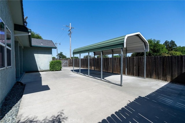 1095 Glenwood Ln, Willows, CA 95988 - view of patio / terrace featuring a carport