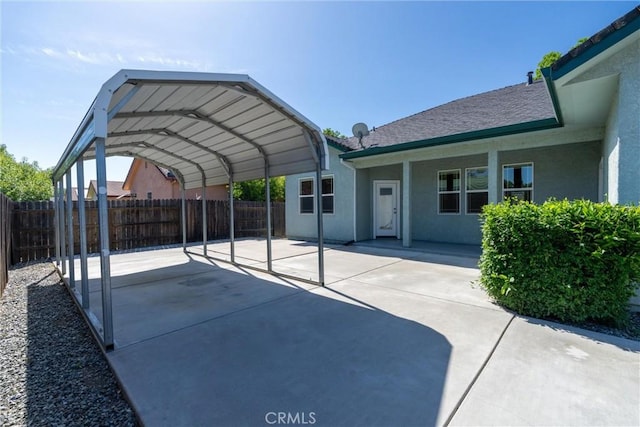1095 Glenwood Ln, Willows, CA 95988 - view of patio / terrace featuring a carport