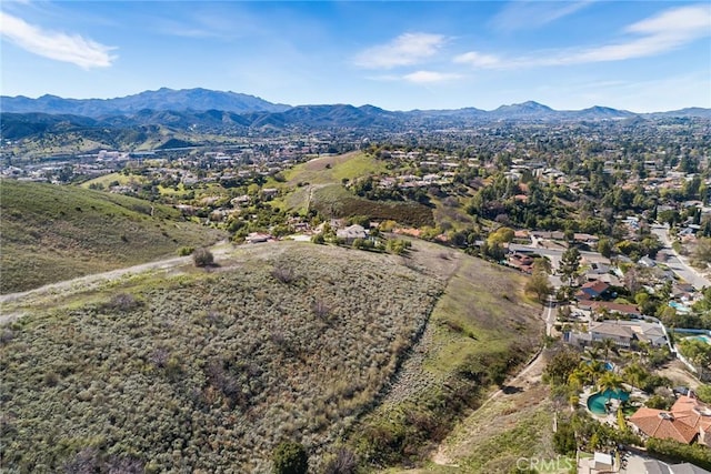 2 Bascom Ct, Thousand Oaks, CA 91362