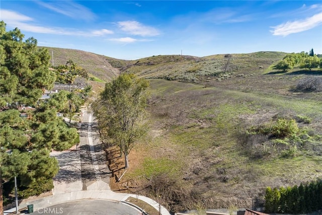 2 Bascom Ct, Thousand Oaks, CA 91362