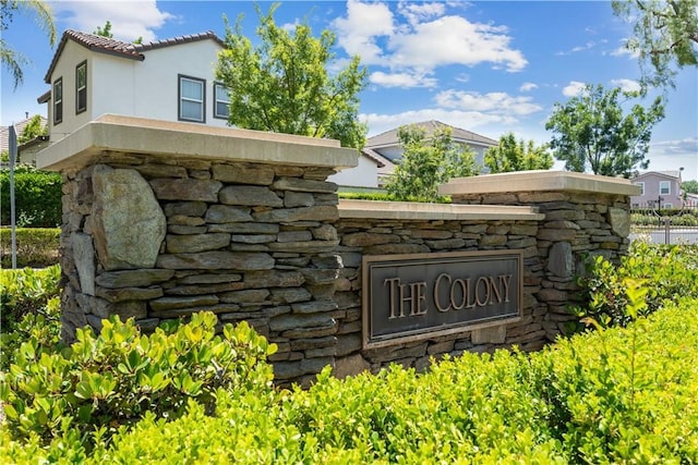 26974 Colonial Ln, Valencia, CA 91355 - view of community sign
