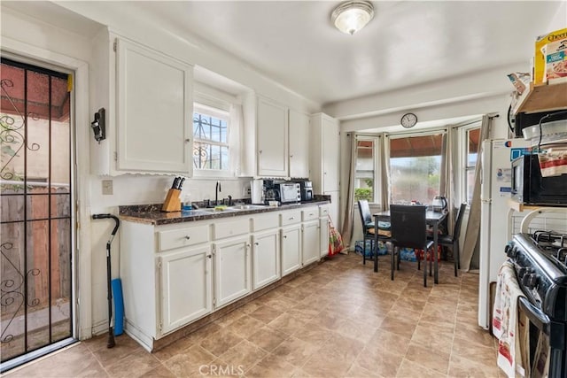11204 Alvaro St, Los Angeles, CA 90059 - photo 12