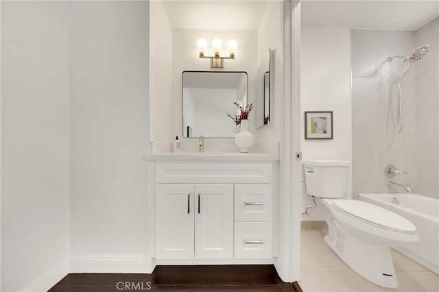 187 S Catalina Ave Unit 4, Pasadena, CA 91106 - full bath with toilet, vanity,  shower combination, baseboards, and tile patterned floors