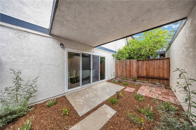 187 S Catalina Ave Unit 4, Pasadena, CA 91106 - view of yard with a patio