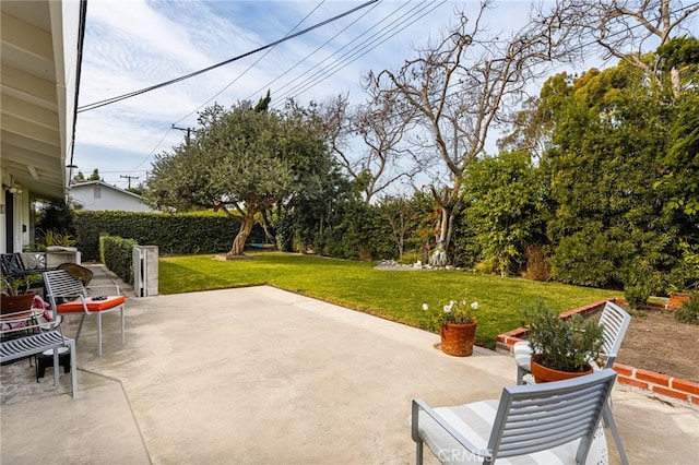3231 Ruth Elaine Dr, Los Alamitos, CA 90720 - view of patio / terrace