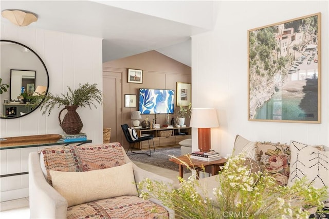 3231 Ruth Elaine Dr, Los Alamitos, CA 90720 - living room featuring a decorative wall
