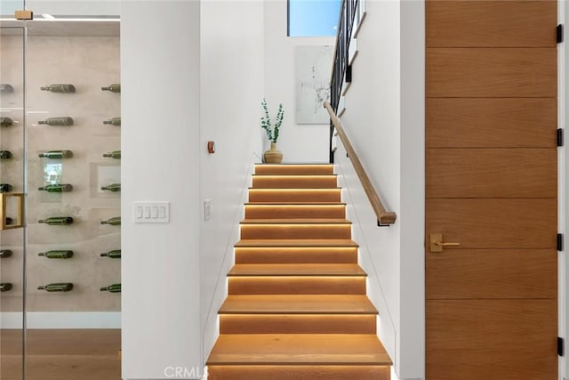 22640 Clarendon St, Woodland Hills, CA 91367 - view of stairway