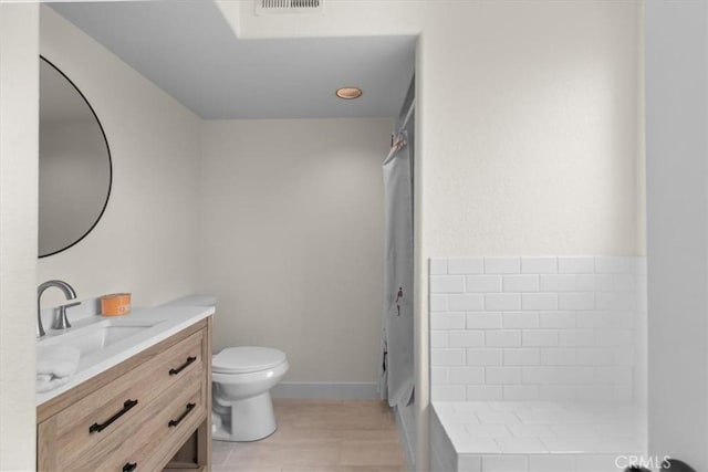 320 W 19th St Unit 1, San Pedro, CA 90731 - bathroom with vanity, toilet, and a shower
