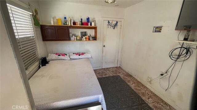 8933 Bowman Ave, South Gate, CA 90280 - view of laundry area