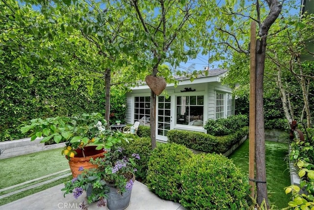 541 1st St, Manhattan Beach, CA 90266 - view of patio featuring an outbuilding