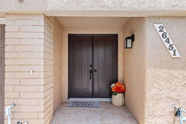 26451 Via Juanita, Mission Viejo, CA 92691 - entrance to property with stucco siding