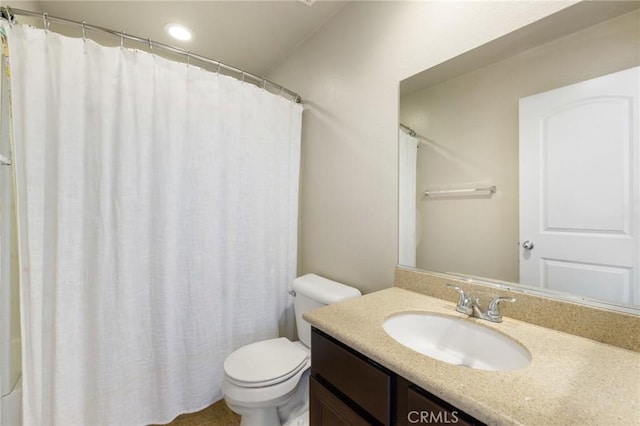 29304 Riptide Dr, Menifee, CA 92585 - bathroom featuring toilet, vanity, and a shower with curtain