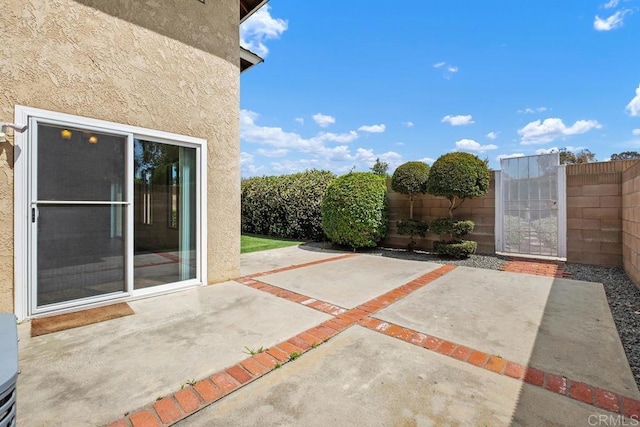 6 Cape Cod, Irvine, CA 92620 - view of patio