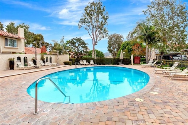 32457 Spyglass Ct, San Juan Capistrano, CA 92675 - community pool with a patio area