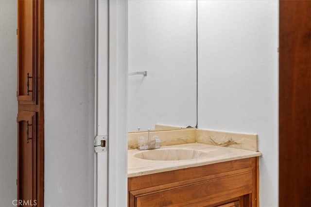 645 Worcester Dr, Cambria, CA 93428 - bathroom featuring vanity