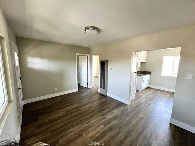 9205 S San Pedro St, Los Angeles, CA 90003 - photo 24
