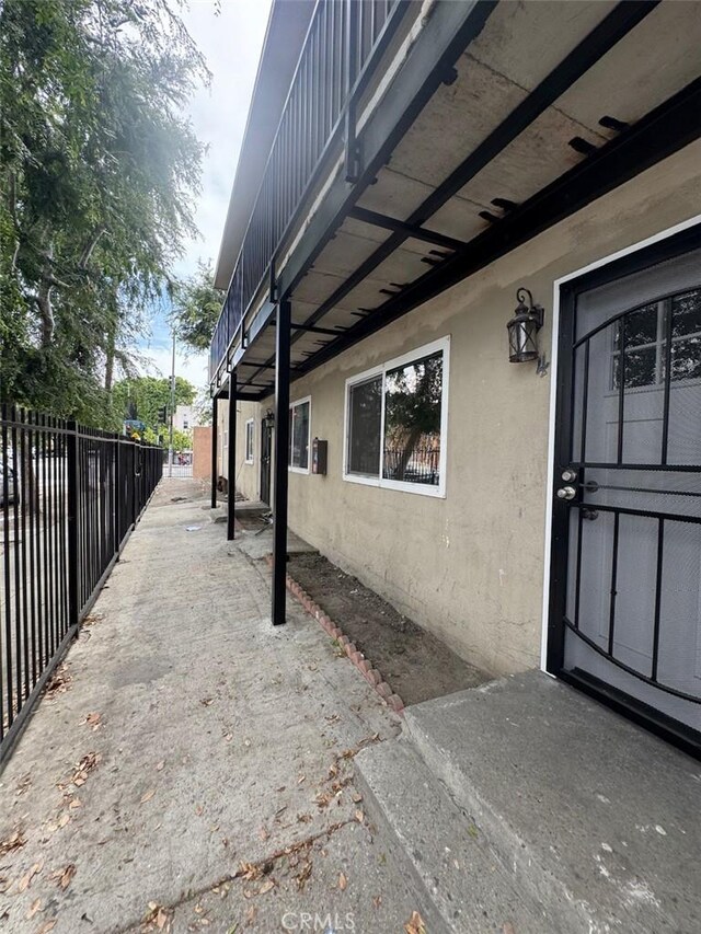 9205 S San Pedro St, Los Angeles, CA 90003 - photo 23