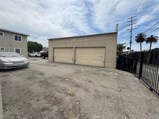 9205 S San Pedro St, Los Angeles, CA 90003 - photo 12