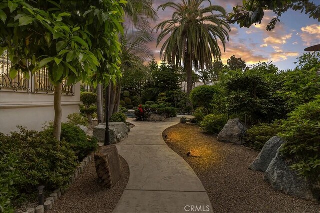 434 S Irving Blvd, Los Angeles, CA 90020 - photo 7