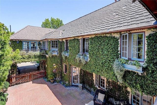 2917 N Poinsettia Ave, Manhattan Beach, CA 90266 - view of front facade