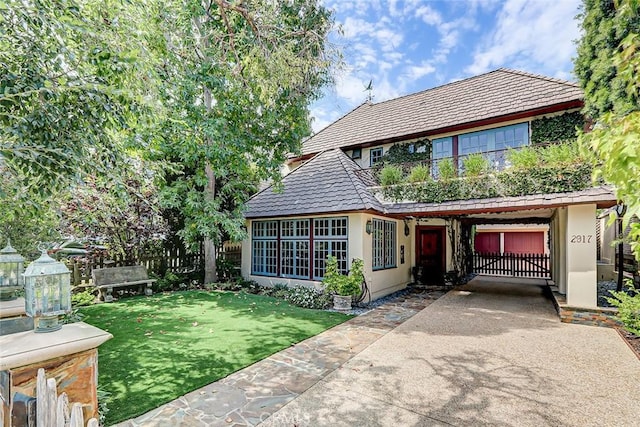 2917 N Poinsettia Ave, Manhattan Beach, CA 90266 - view of front of house featuring stucco siding and a high end roof