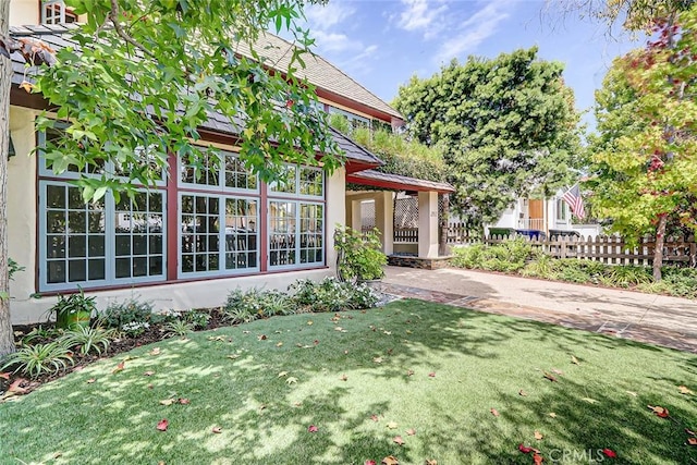 2917 N Poinsettia Ave, Manhattan Beach, CA 90266 - view of yard