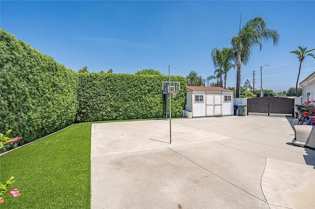 1459 W Quince Ct, Ontario, CA 91762 - view of patio / terrace