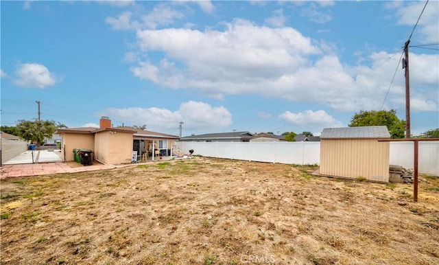 1442 W 220th St, Torrance, CA 90501 - fenced backyard featuring a patio area