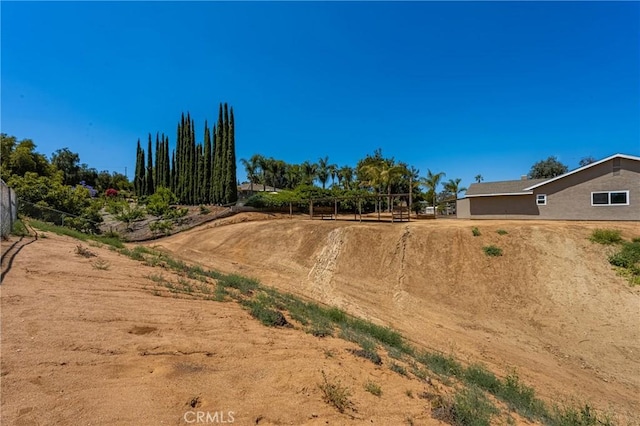 16481 Valle Vista Way, Riverside, CA 92506 - view of yard
