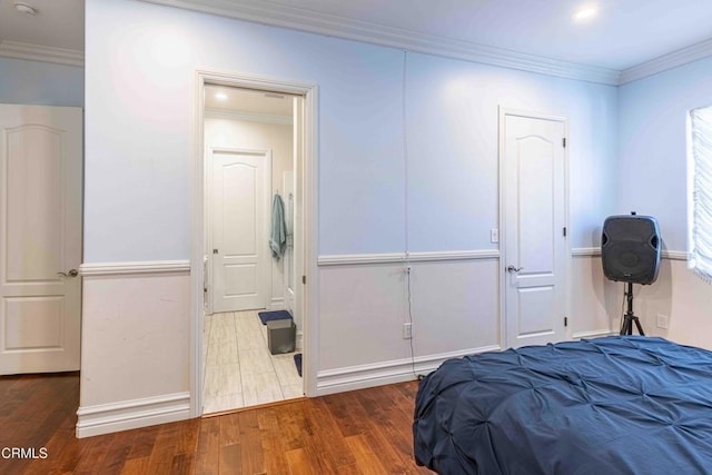 3007 Springbank Ct, Bakersfield, CA 93311 - bedroom featuring wood finished floors, crown molding, and baseboards