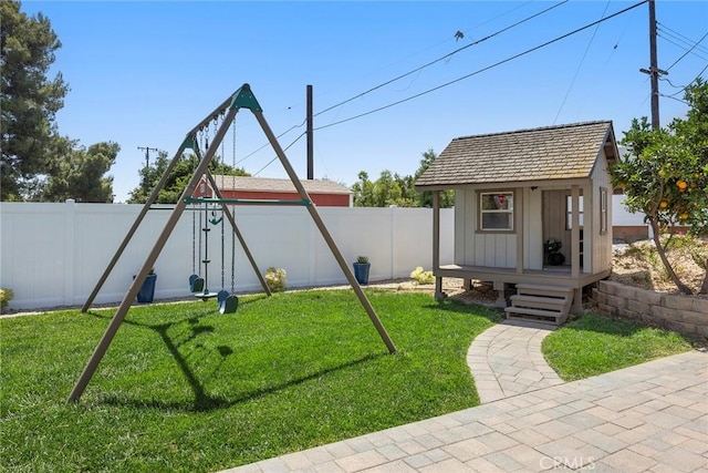 17776 Buena Vista Ave, Yorba Linda, CA 92886 - view of yard with an outdoor structure