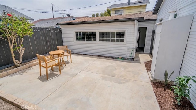 1520 Ohio Ave, Long Beach, CA 90804 - view of patio / terrace