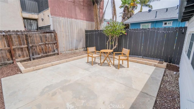1520 Ohio Ave, Long Beach, CA 90804 - fenced backyard featuring a patio area
