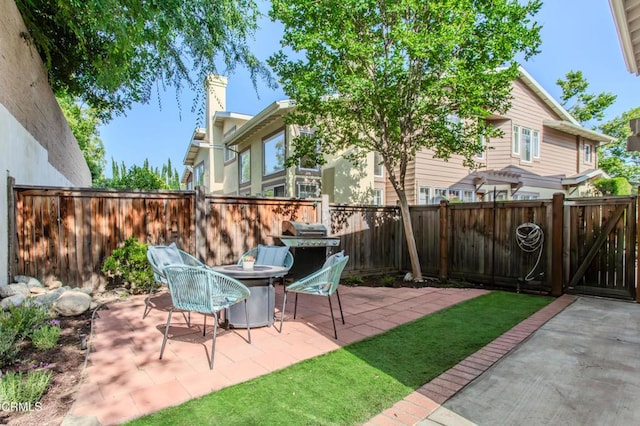 2759 Butter Creek Dr, Pasadena, CA 91107 - fenced backyard with a patio and a grill