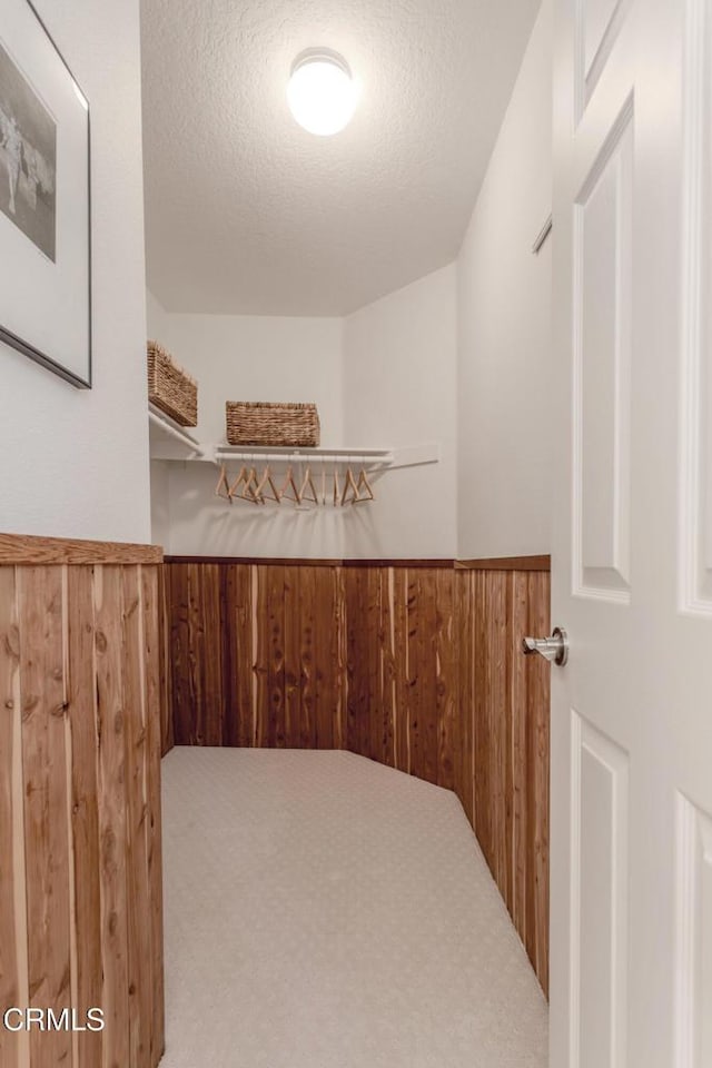 2759 Butter Creek Dr, Pasadena, CA 91107 - walk in closet featuring carpet flooring