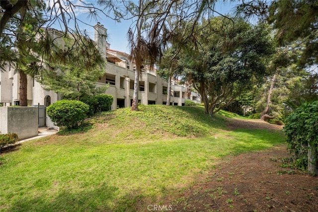 17202 Corbina Ln Unit 206, Huntington Beach, CA 92649 - view of green lawn